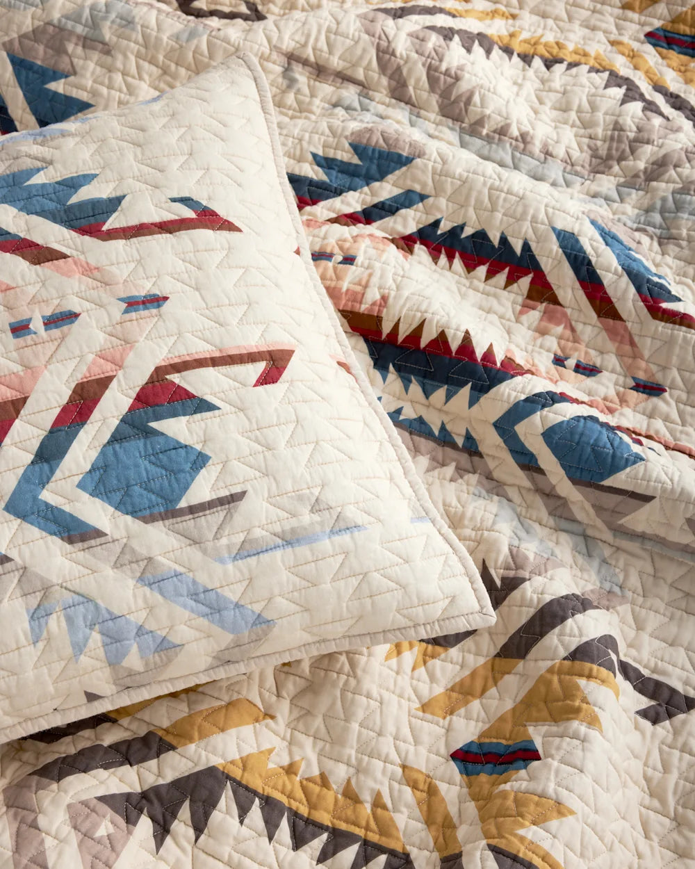 Pendleton - White Sands Quilt Set